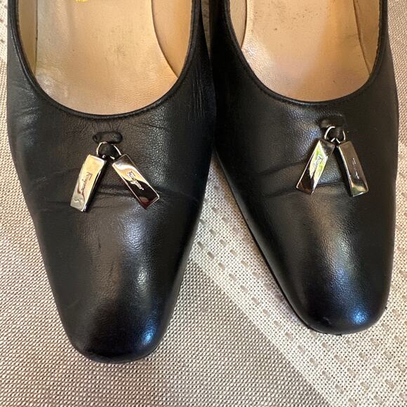 Vintage Salvatore Ferragamo Black Pumps with metallic Heel Size 7.5 - Picture 3 of 12